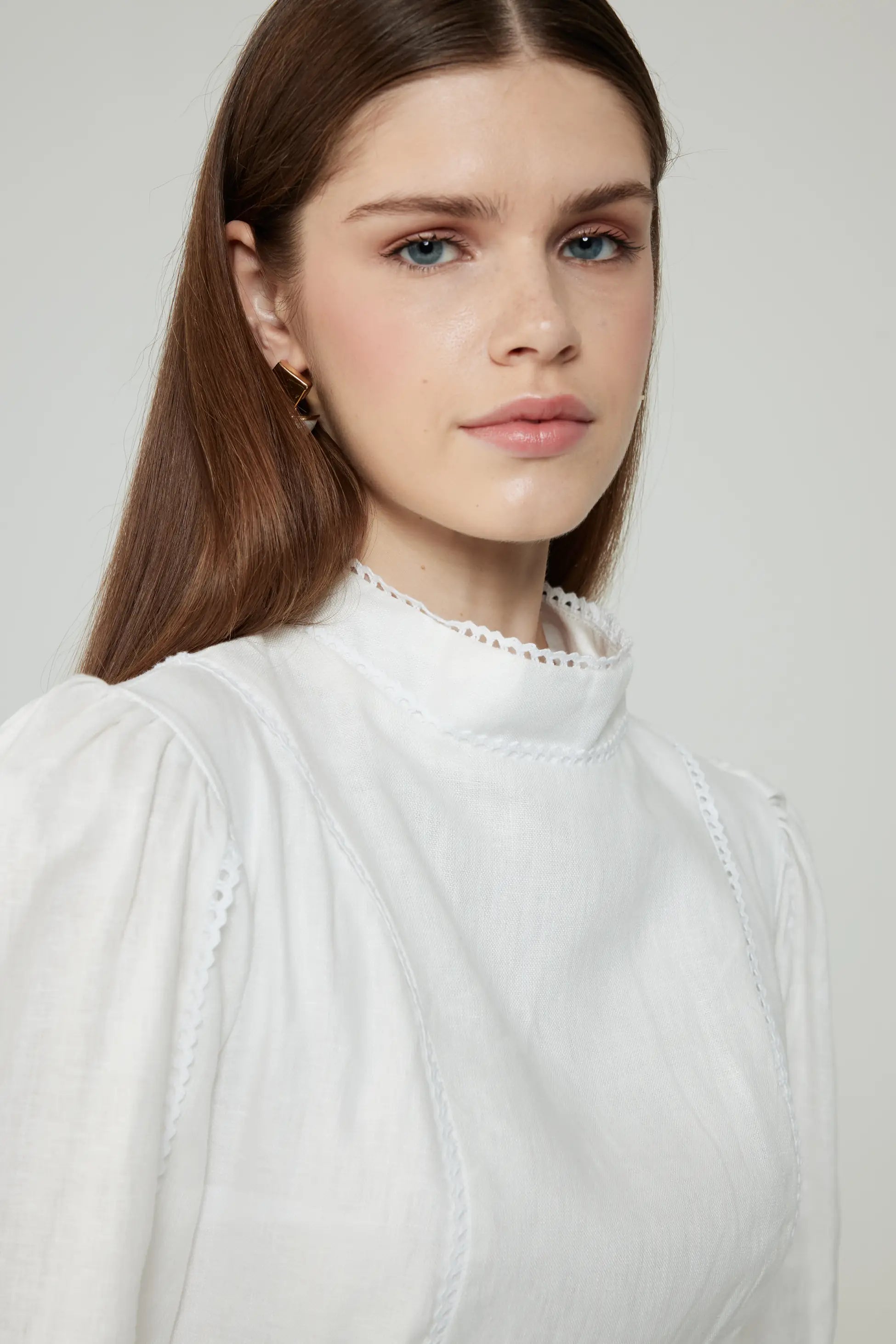 Elissa Beyaz Elbise